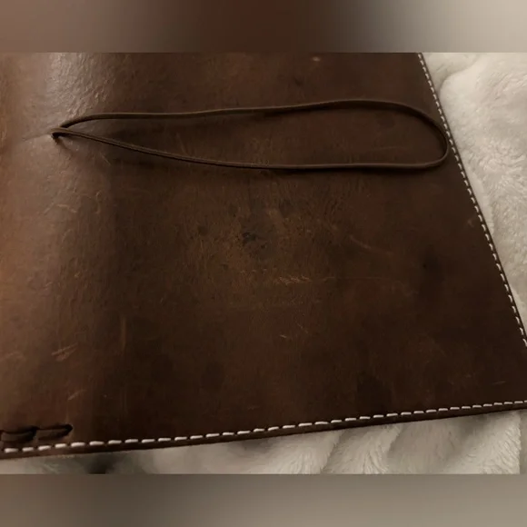 CHIC SPARROW A5 leather journal cover with pockets and 4 strings - Picture 8 of 12